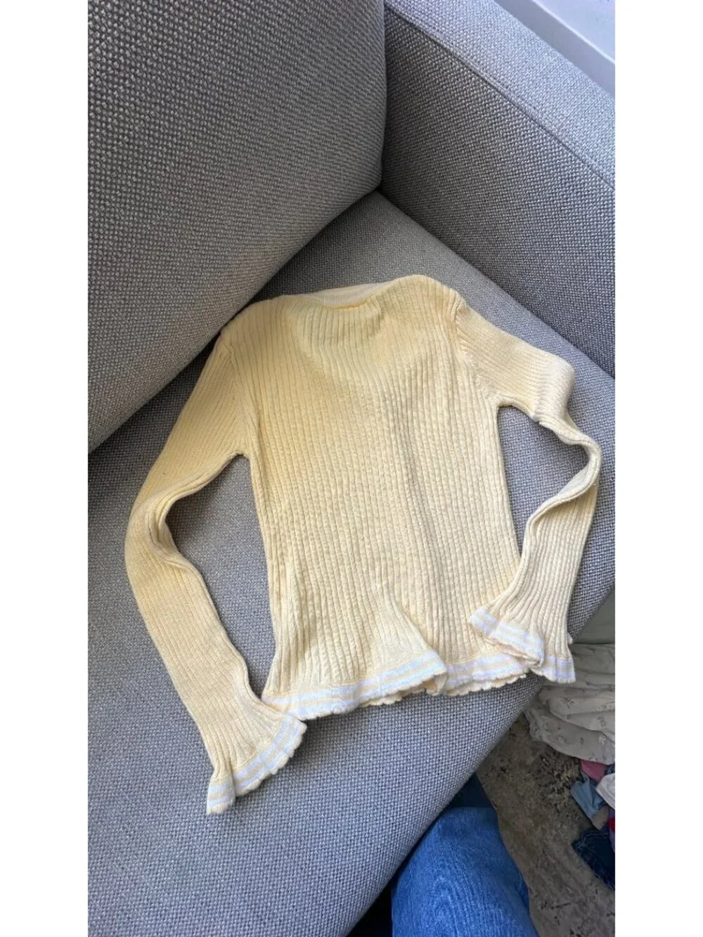 Y2K yellow children’s place ribbed cardigan size 7/8